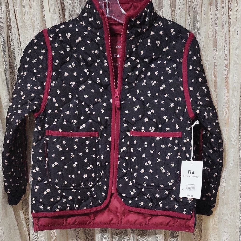 Free Assembly NWT Floral Kids Jacket - Black and Red Size 7/8
